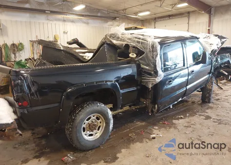 2002 Chevrolet Silverado 2500Hd Lt z USA, uszkodzony, nr VIN 1GCHK23U02F127449